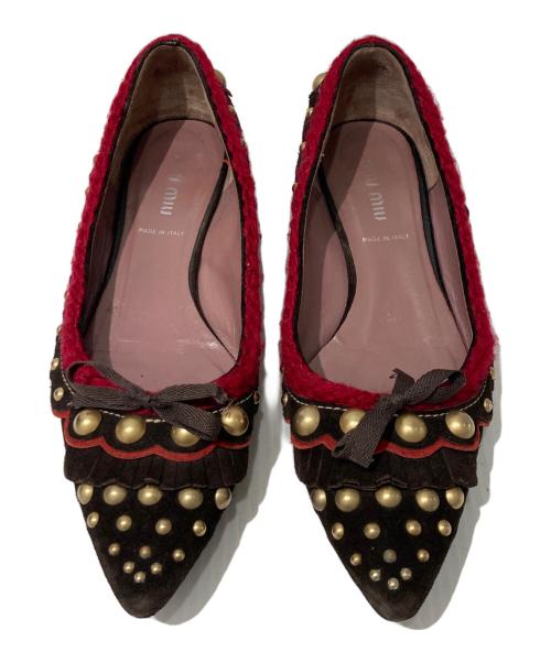 MIU MIU（ミュウミュウ）MIU MIU (ミュウミュウ) スタッズパンプス ブラック サイズ:36の古着・服飾アイテム