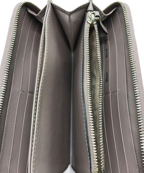 VALENTINO GARAVANI（ヴァレンティノ・ガラヴァーニ）VALENTINO GARAVANI (ヴァレンティノ・ガラヴァーニ) ロックスタッズロングウォレット ピンクの古着・服飾アイテム