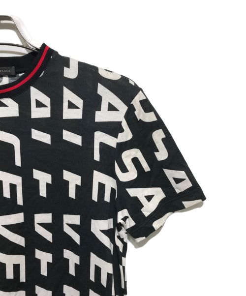 VERSACE（ヴェルサーチェ）VERSACE (ヴェルサーチ) ロゴTシャツ ブラック サイズ:Sの古着・服飾アイテム