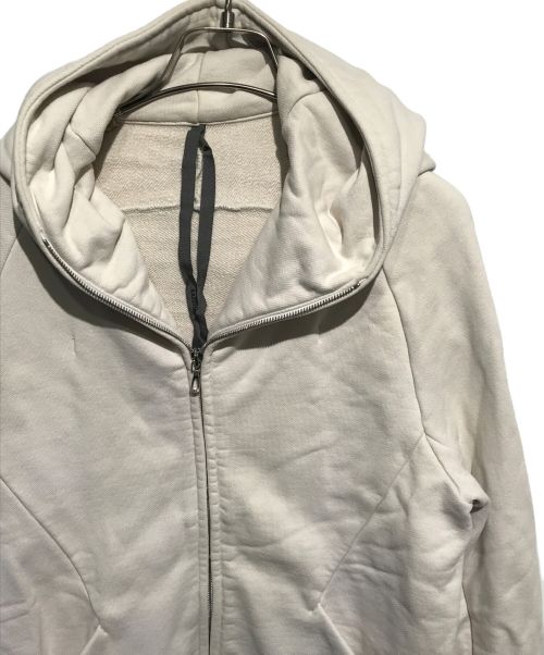KAZUYUKI KUMAGAI ATTACHMENT（カズユキクマガイ アタッチメント）KAZUYUKI KUMAGAI ATTACHMENT (カズユキクマガイ アタッチメント) シルキーコンパクト裏毛ZIP UPパーカ アイボリー サイズ:3の古着・服飾アイテム