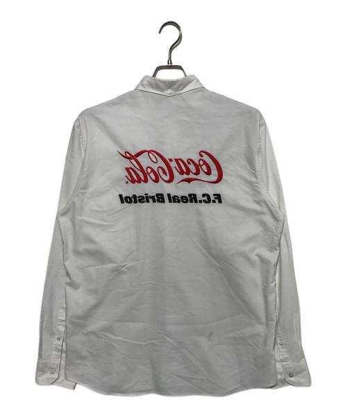 F.C.R.B.（エフシーレアルブリストル）F.C.R.B. (エフシーアールビー) Coca Cola (コカコーラ) ボタンダウンシャツ ホワイト サイズ:ＸＬの古着・服飾アイテム