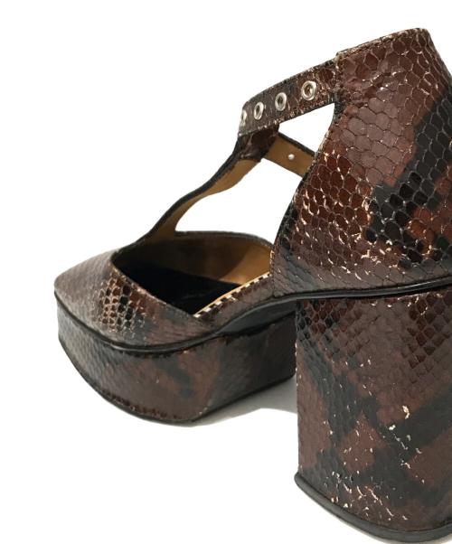 TOGA PULLA（トーガ プルラ）TOGA PULLA (トーガ プルラ) Platform metal pumps ブラウン サイズ:36の古着・服飾アイテム