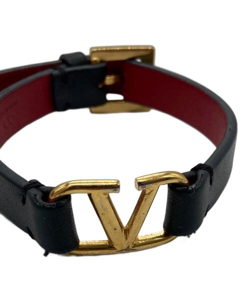 VALENTINO（ヴァレンティノ）VALENTINO (ヴァレンティノ) レザーブレスレット ブラック×レッドの古着・服飾アイテム