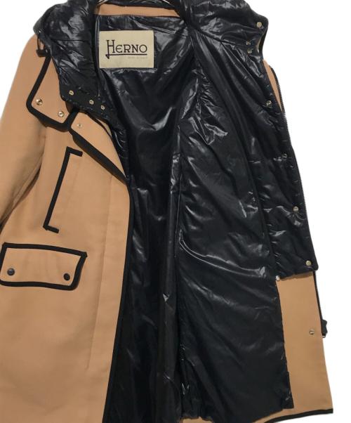 HERNO（ヘルノ）HERNO (ヘルノ) 中綿切替コート ベージュ×ネイビー サイズ:42の古着・服飾アイテム