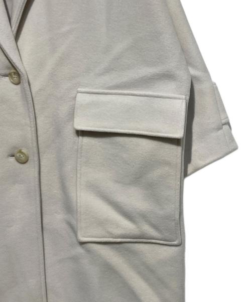 emmi（エミ）emmi (エミ) リサイクルウールロングコート ホワイト サイズ:Ｓ 未使用品の古着・服飾アイテム