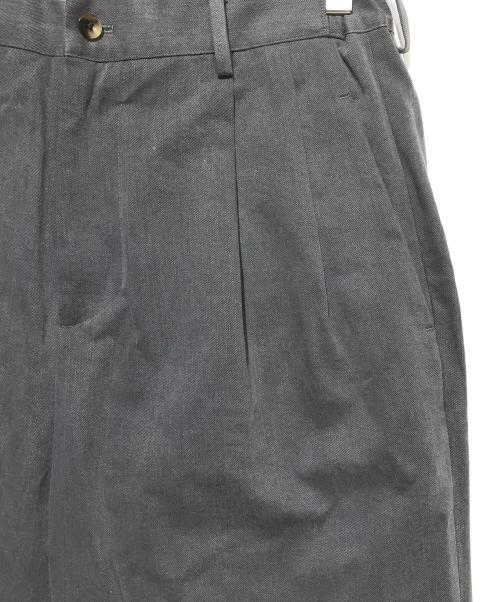 IRENISA（イレニサ）IRENISA (イレニサ) タックパンツ グレー サイズ:3の古着・服飾アイテム