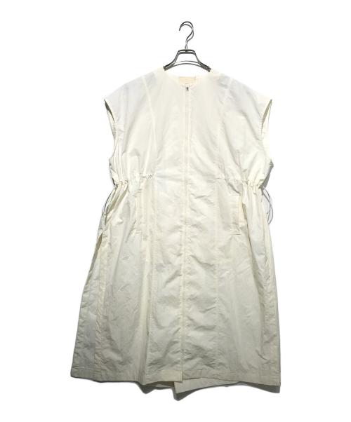 aere（アエレ）aere (アエレ) ノースリーブナイロンコート ホワイト サイズ:38 未使用品の古着・服飾アイテム