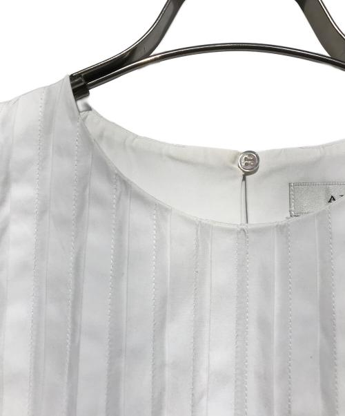 ADORE（アドーア）ADORE (アドーア) クリアコンパクトブラウス ホワイト サイズ:38の古着・服飾アイテム