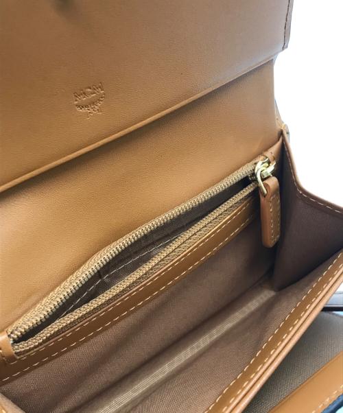 MCM（エムシーエム）MCM (エムシーエム) 3つ折り財布の古着・服飾アイテム