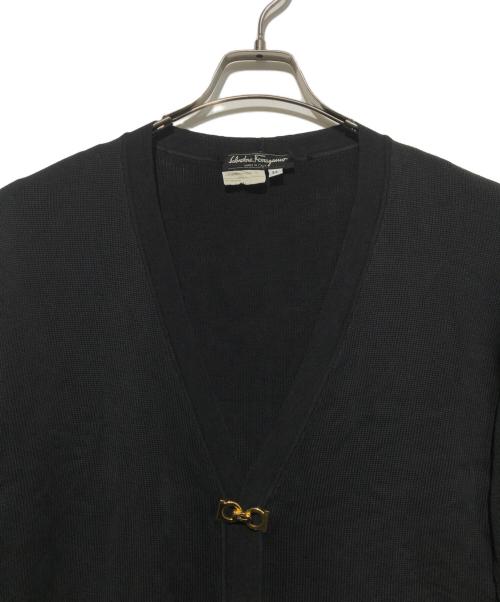 Salvatore Ferragamo（サルヴァトーレ フェラガモ）Salvatore Ferragamo (サルヴァトーレ フェラガモ) ガンチーニ カーディガン ブラック サイズ:Ｍの古着・服飾アイテム