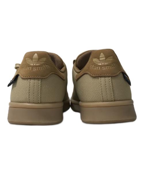 adidas（アディダス）adidas (アディダス) ローカットスニーカー ベージュ サイズ:23の古着・服飾アイテム