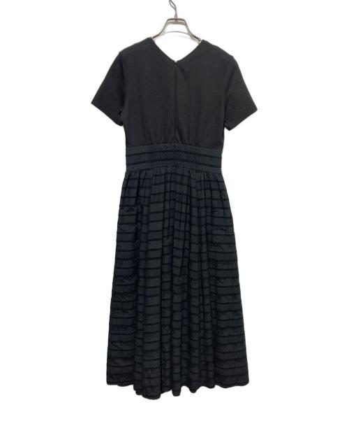 UNITED ARROWS TOKYO（ユナイテッドアローズトウキョウ）UNITED ARROWS TOKYO (ユナイテッドアローズトウキョウ) フィット＆フレア ワンピース ブラック サイズ:38の古着・服飾アイテム