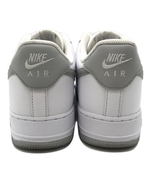 NIKE（ナイキ）NIKE (ナイキ) ローカットスニーカー ホワイト サイズ:26の古着・服飾アイテム