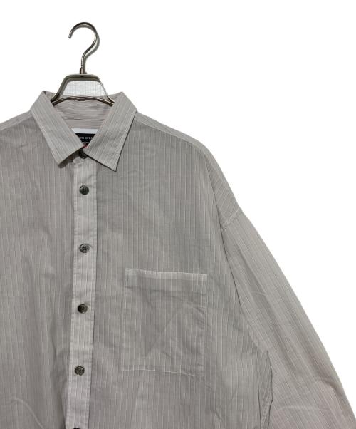 MAISON SPECIAL（メゾンスペシャル）MAISON SPECIAL (メゾンスペシャル) ストライプシャツ グレー サイズ:Mの古着・服飾アイテム