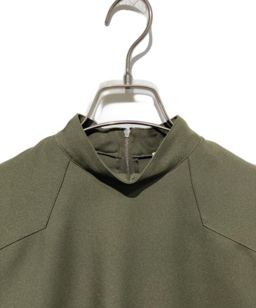 HYKE（ハイク）HYKE (ハイク) ハイネックブラウス カーキ サイズ:1の古着・服飾アイテム