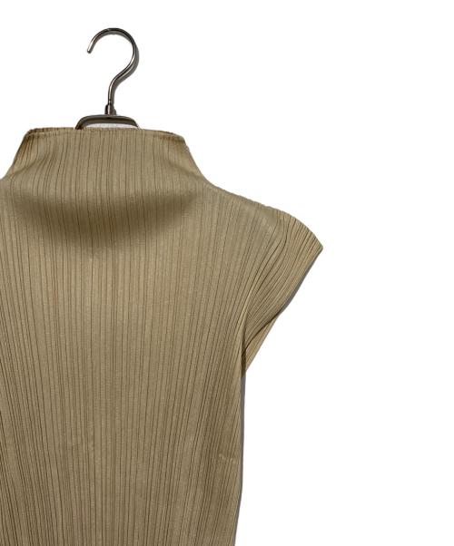 PLEATS PLEASE（プリーツプリーズ）PLEATS PLEASE (プリーツプリーズ) プリーツノースリーブブラウス アイボリー サイズ:4の古着・服飾アイテム