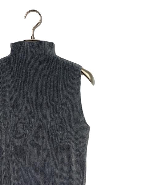 PLEATS PLEASE（プリーツプリーズ）PLEATS PLEASE (プリーツプリーズ) 細プリーツカットソー グレー サイズ:３の古着・服飾アイテム