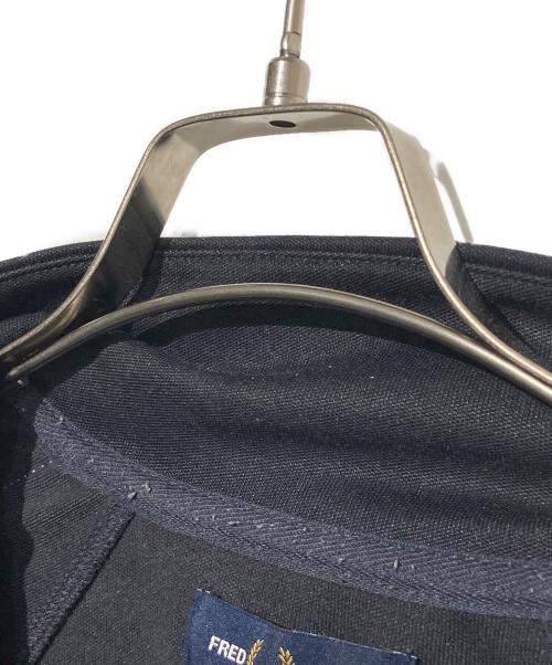 FRED PERRY（フレッドペリー）FRED PERRY (フレッドペリー) トラックジャケット ネイビー サイズ:Mの古着・服飾アイテム