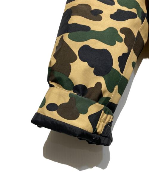 A BATHING APE（ア ベイシング エイプ）A BATHING APE (ア ベイシング エイプ) GORE-TEX 1ST CAMO HOODIE DOWN JACKET イエロー×ブラック サイズ:Mの古着・服飾アイテム