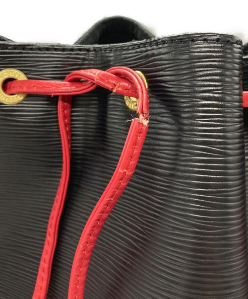 LOUIS VUITTON（ルイ ヴィトン）LOUIS VUITTON (ルイ ヴィトン) ノエショルダーバッグ ブラック×レッドの古着・服飾アイテム