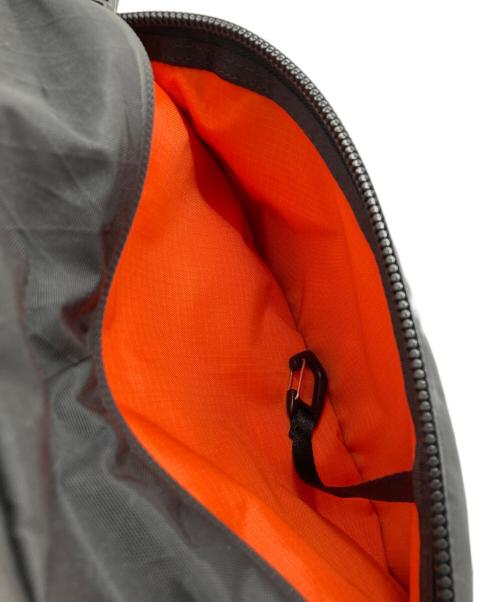 AER（エアー）AER (エアー) Day Sling 3 Max X-Pac ブラックの古着・服飾アイテム