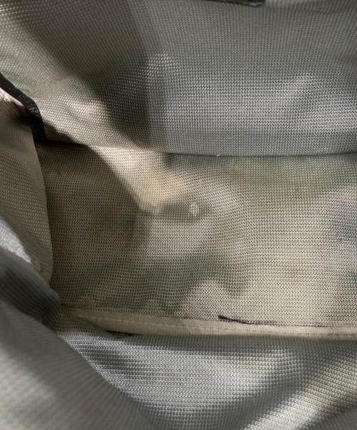 MCM（エムシーエム）MCM (エムシーエム) スタッズ付き リュック ブラックの古着・服飾アイテム