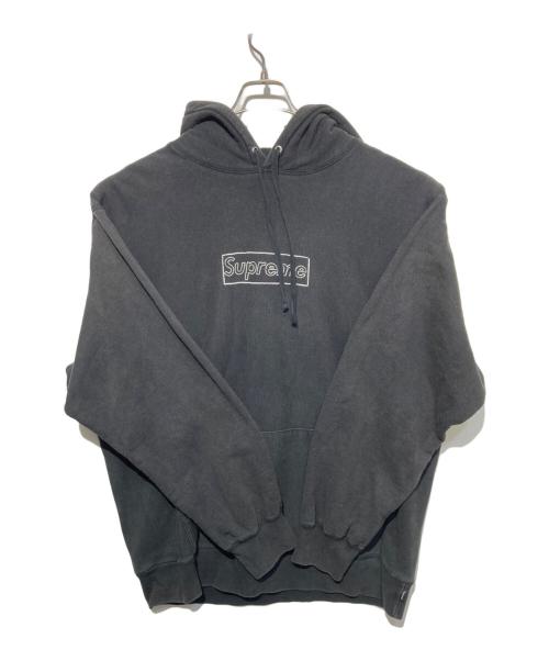 SUPREME（シュプリーム）SUPREME (シュプリーム) KAWS (カウズ) Chalk Logo Hooded Sweatshirt ブラック サイズ:Lの古着・服飾アイテム