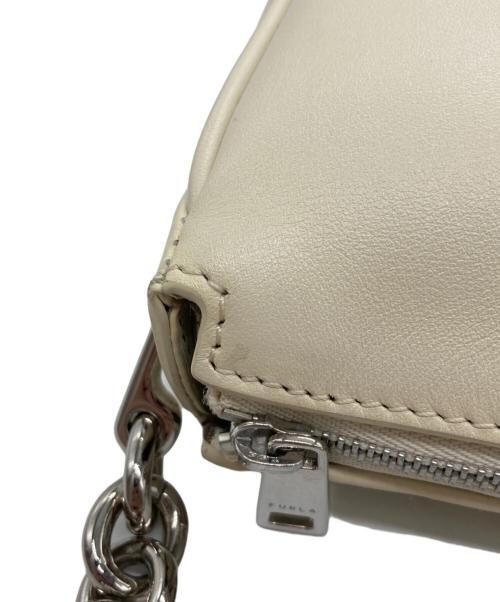 FURLA（フルラ）FURLA (フルラ) Moon S SHOULDER BAG ホワイトの古着・服飾アイテム