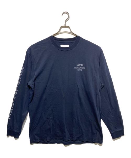 Carhartt WIP（カーハート ワークインプログレス）CARHARTT WIP (カーハート ワークインプログレス) NEW BALANCE (ニューバランス) ロングスリーブカットソー ネイビー サイズ:XLの古着・服飾アイテム