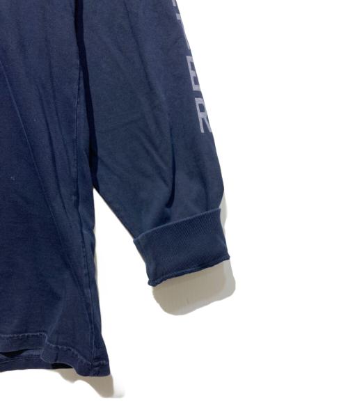 Carhartt WIP（カーハート ワークインプログレス）CARHARTT WIP (カーハート ワークインプログレス) NEW BALANCE (ニューバランス) ロングスリーブカットソー ネイビー サイズ:XLの古着・服飾アイテム