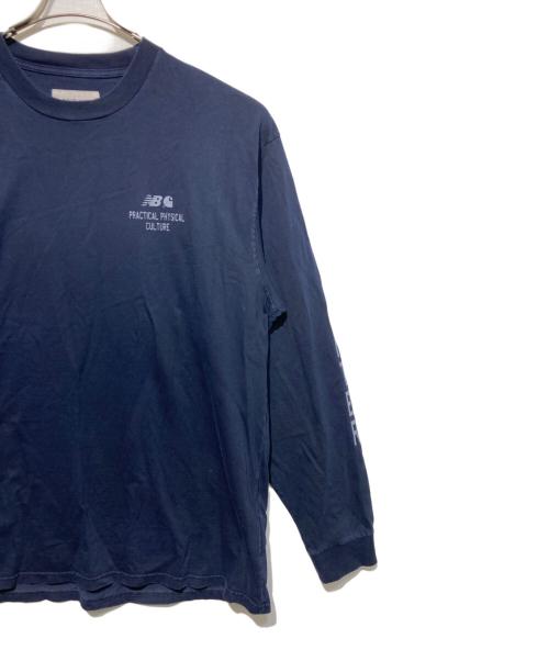 Carhartt WIP（カーハート ワークインプログレス）CARHARTT WIP (カーハート ワークインプログレス) NEW BALANCE (ニューバランス) ロングスリーブカットソー ネイビー サイズ:XLの古着・服飾アイテム