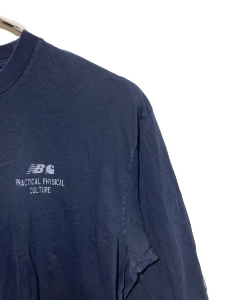 Carhartt WIP（カーハート ワークインプログレス）CARHARTT WIP (カーハート ワークインプログレス) NEW BALANCE (ニューバランス) ロングスリーブカットソー ネイビー サイズ:XLの古着・服飾アイテム
