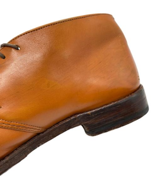 Tricker's（トリッカーズ）Tricker's (トリッカーズ) チャッカーブーツ ベージュ サイズ:8の古着・服飾アイテム