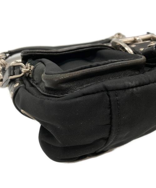 PRADA（プラダ）PRADA (プラダ) スタッズワンショルダーバッグ ブラックの古着・服飾アイテム