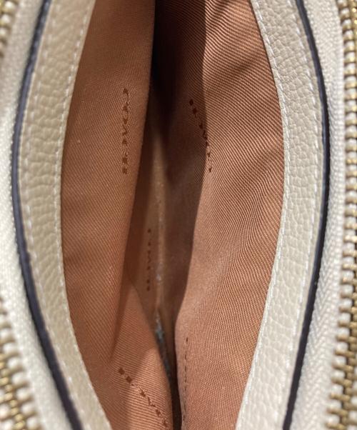 COACH（コーチ）COACH (コーチ) キラ クロスボディ・フローラル プリント ショルダーバッグ ベージュの古着・服飾アイテム