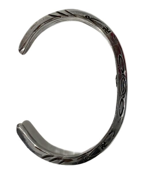 LARRY SMITH（ラリースミス）LARRY SMITH (ラリースミス) スタンプナローバングルの古着・服飾アイテム