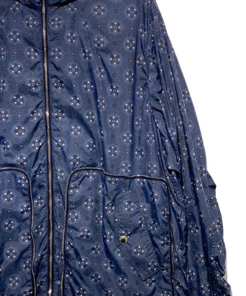 ALEXANDER McQUEEN（アレキサンダーマックイーン）ALEXANDER McQUEEN (アレキサンダーマックイーン) マウンテンパーカー ネイビー サイズ:54の古着・服飾アイテム