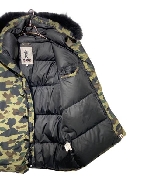 A BATHING APE（ア ベイシング エイプ）A BATHING APE (ア ベイシング エイプ) 1ST CAMO FUR DOWN HOODIE JACKET N-3B グリーン×ブラック サイズ:XLの古着・服飾アイテム