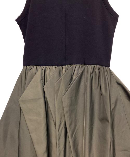 UN3D.（アンスリード）UN3D. (アンスリード) CURVE LINE TUCK SLEEVELESS OP ブラック×カーキ サイズ:36の古着・服飾アイテム