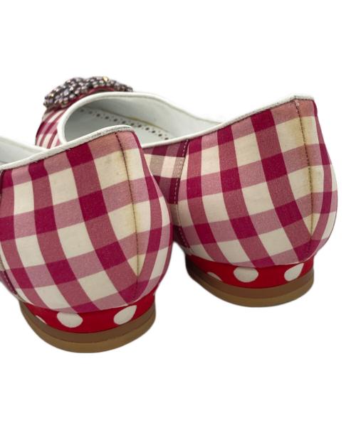 Manolo Blahnik（マノロブラニク）Manolo Blahnik (マノロブラニク) HANGISI フラットシューズ ピンク サイズ:35の古着・服飾アイテム