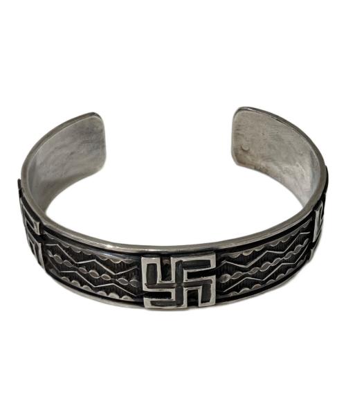 SUNSHINE REEVES（サンシャインリーブス）SUNSHINE REEVES (サンシャインリーブス) スワスティカ ナバホバングル シルバーの古着・服飾アイテム