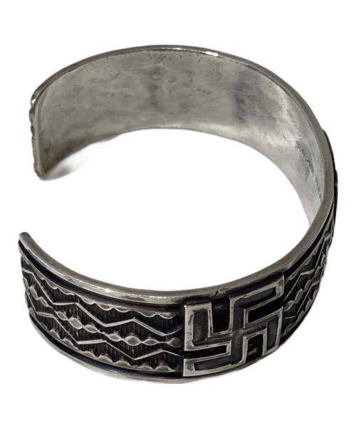 SUNSHINE REEVES（サンシャインリーブス）SUNSHINE REEVES (サンシャインリーブス) スワスティカ ナバホバングル シルバーの古着・服飾アイテム