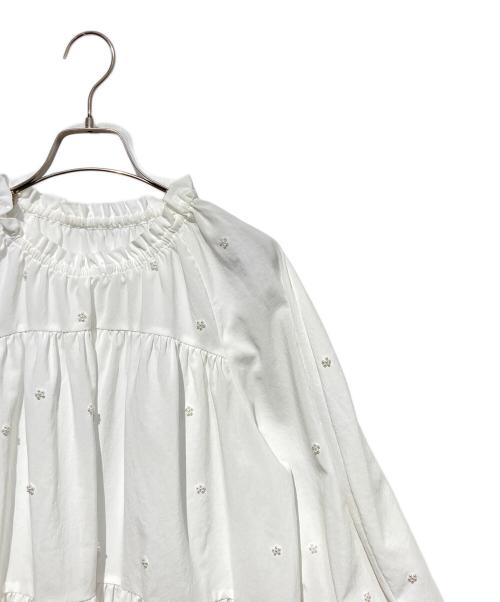 MUVEIL（ミュベール）MUVEIL (ミュベール) パール装飾ブラウス ホワイト サイズ:36の古着・服飾アイテム