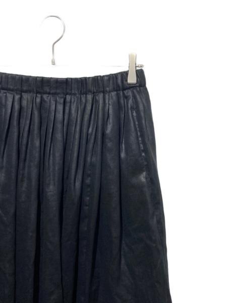 23区（ニジュウサンク）23区 (ニジュウサンク) シアーフィルム フレアスカート ブラック サイズ:38の古着・服飾アイテム