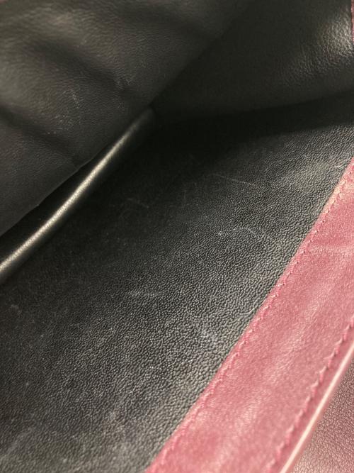 J.W.ANDERSON（ジェイダブリューアンダーソン）J.W.ANDERSON (ジェイダブリューアンダーソン) アンカーロゴプレート ショルダーバッグ ボルドーの古着・服飾アイテム