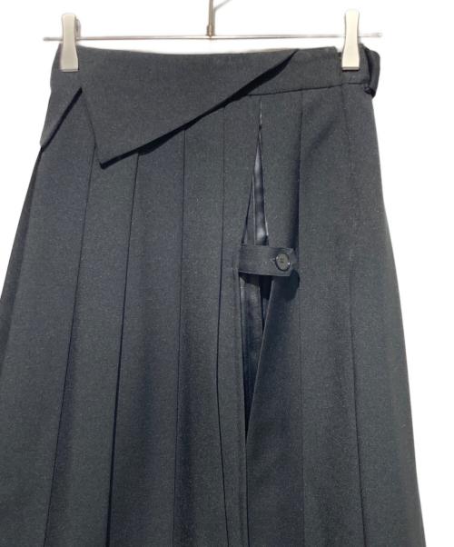 UNITED TOKYO（ユナイテッドトーキョー）UNITED TOKYO (ユナイテッドトーキョー) ビジーアートプリーツスカート グレー サイズ:１の古着・服飾アイテム