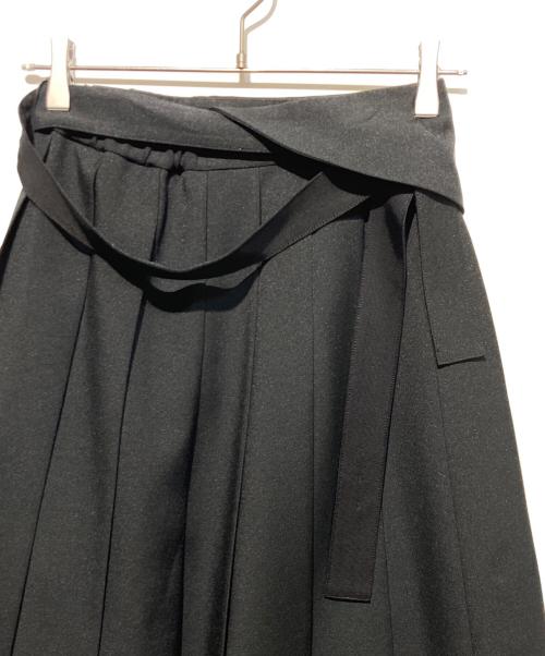 UNITED TOKYO（ユナイテッドトーキョー）UNITED TOKYO (ユナイテッドトーキョー) ビジーアートプリーツスカート グレー サイズ:１の古着・服飾アイテム