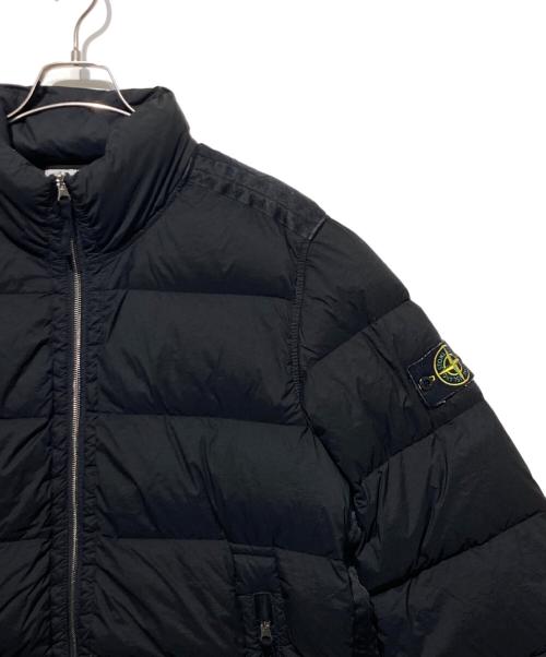 STONE ISLAND（ストーンアイランド）STONE ISLAND (ストーンアイランド) ガーメントダイロゴパッチダウンジャケット ブラック サイズ:Lの古着・服飾アイテム