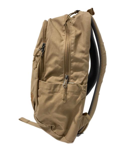 FJALLRAVEN（フェールラーベン）FJALLRAVEN (フェールラーベン) Raven 20バックパック ベージュの古着・服飾アイテム