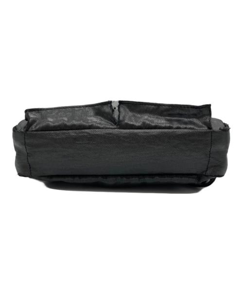 PORTER（ポーター）PORTER (ポーター) コーティングキャンバス ショルダーバッグ ブラックの古着・服飾アイテム